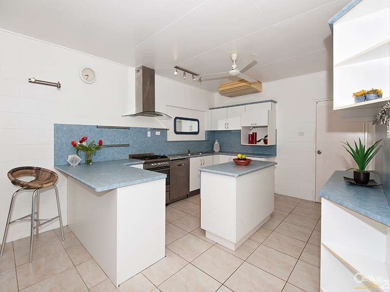 3 Palm Street, Cooya Beach QLD 4873
