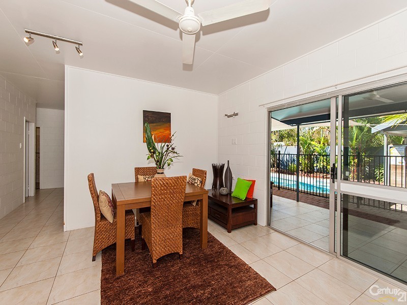 3 Palm Street, Cooya Beach QLD 4873