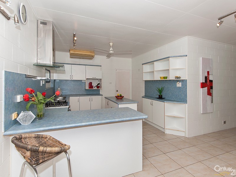 3 Palm Street, Cooya Beach QLD 4873