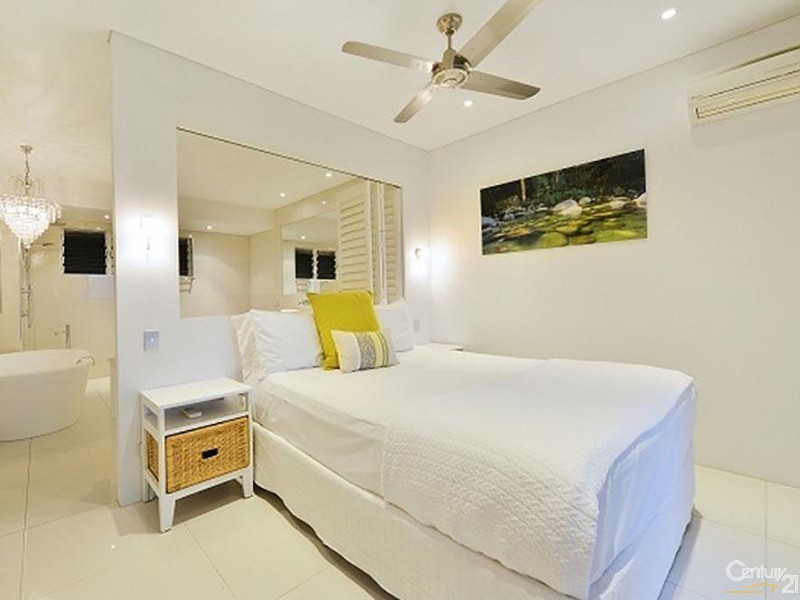 1/4 ISLAND POINT ROAD, Port Douglas QLD 4877