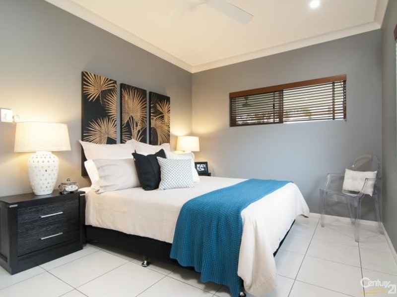 3 HOPE STREET, Port Douglas QLD 4877