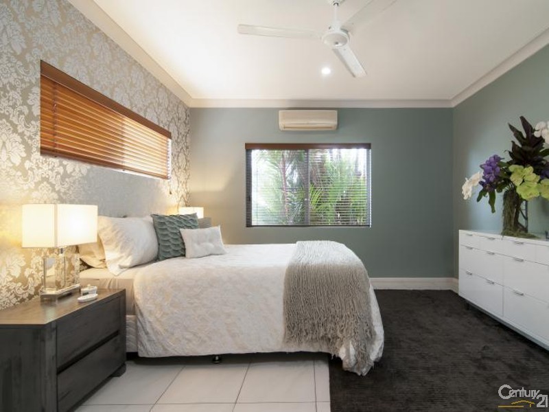 3 HOPE STREET, Port Douglas QLD 4877