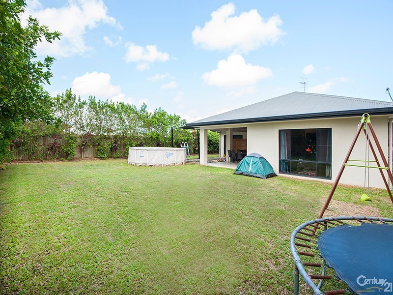 29 Riflebird Crescent, Mossman QLD 4873