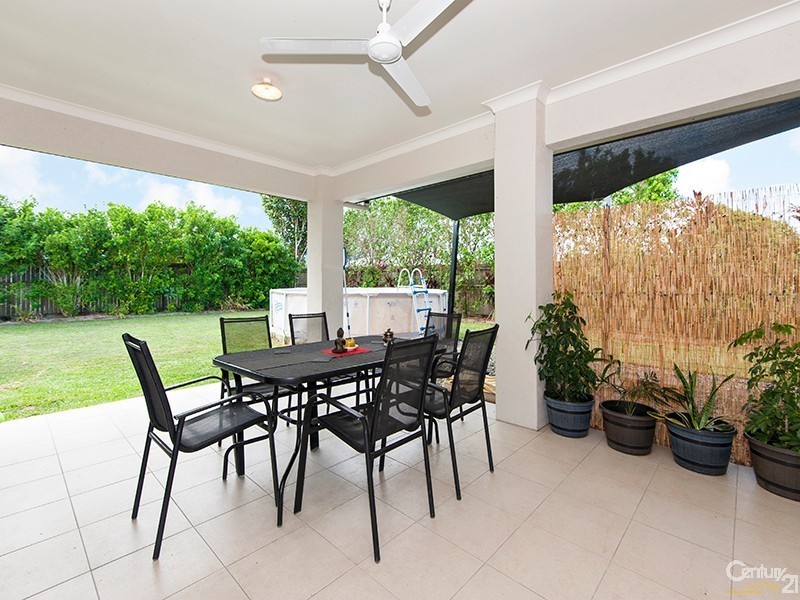 29 Riflebird Crescent, Mossman QLD 4873