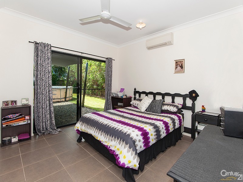 29 Riflebird Crescent, Mossman QLD 4873