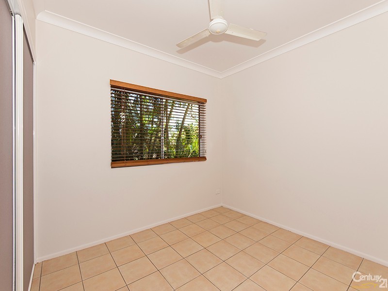 27 Allamanda Street, Cooya Beach QLD 4873