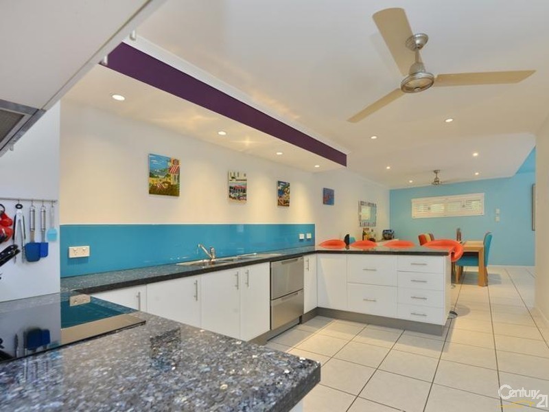 2/33 Nautilus Street, Port Douglas QLD 4877