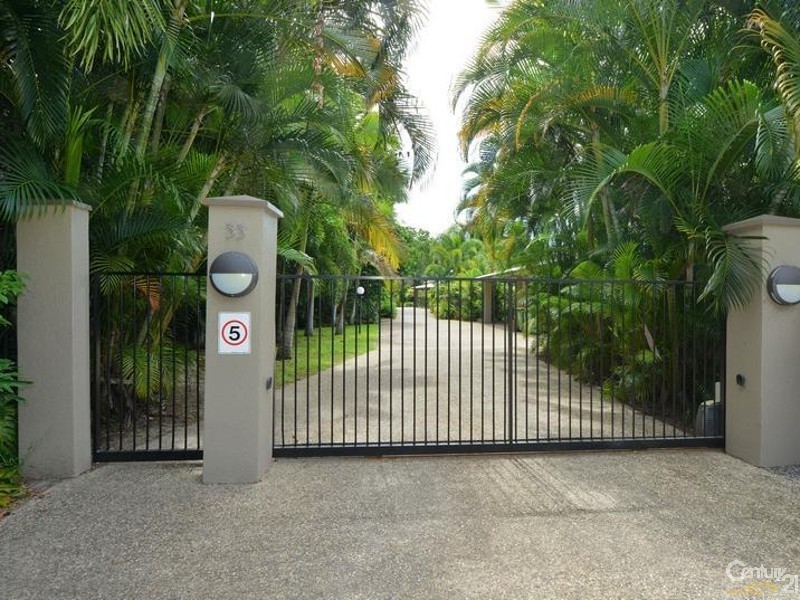 2/33 Nautilus Street, Port Douglas QLD 4877