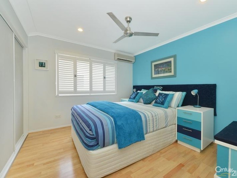 2/33 Nautilus Street, Port Douglas QLD 4877