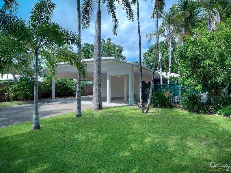 4 Thooleer Close, Cooya Beach QLD 4873