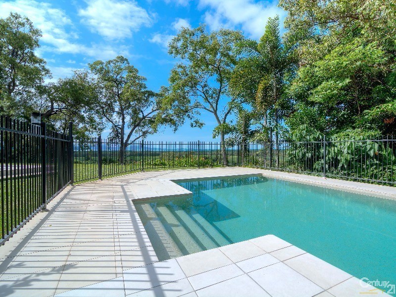 23 Ocean View Road, Port Douglas QLD 4877