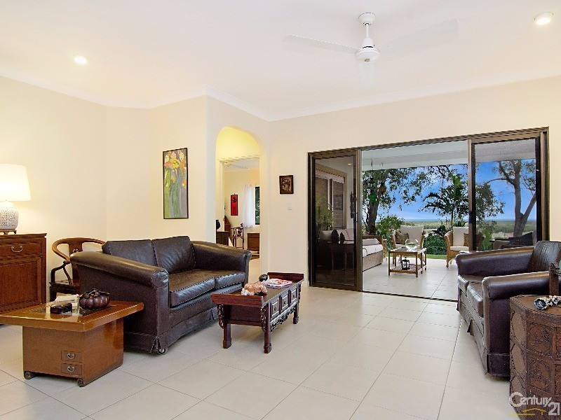 23 Ocean View Road, Port Douglas QLD 4877