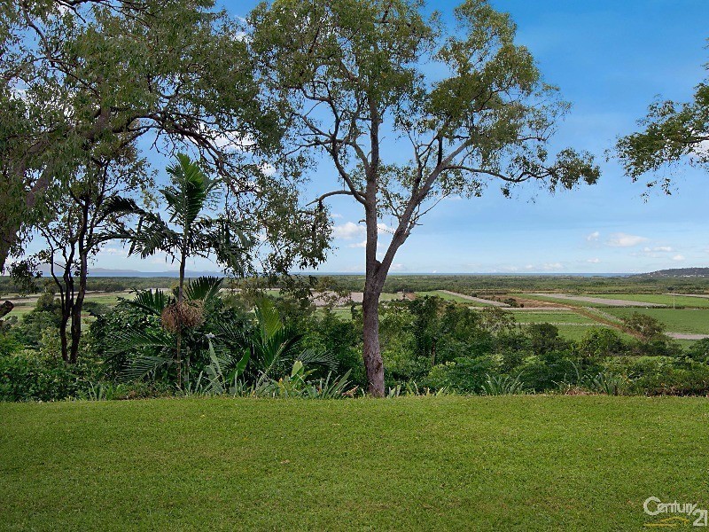 23 Ocean View Road, Port Douglas QLD 4877