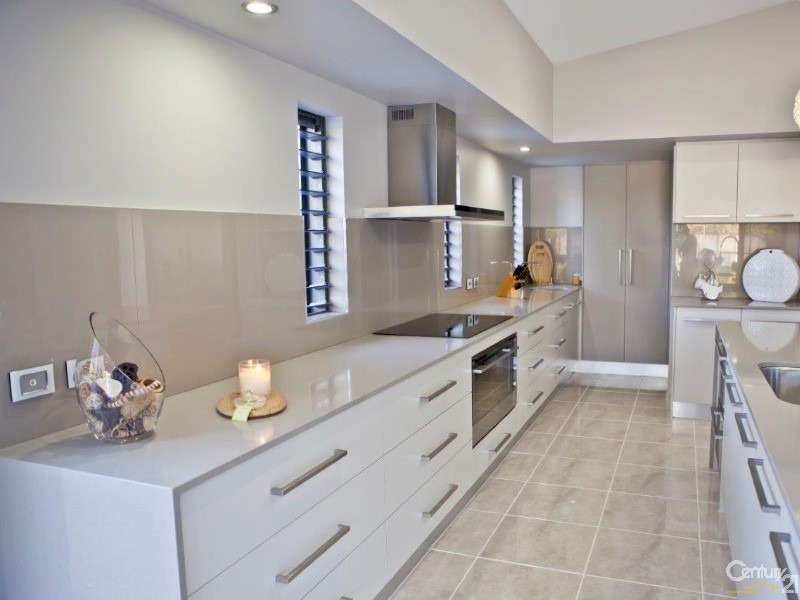 15 Ulysses Ave, Port Douglas QLD 4877