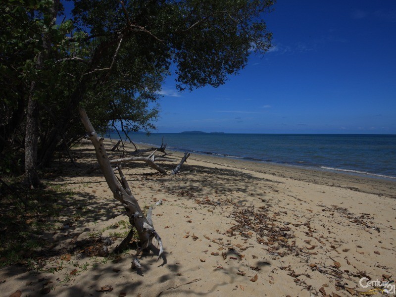 5 SYLVIA CLOSE, Wonga QLD 4873