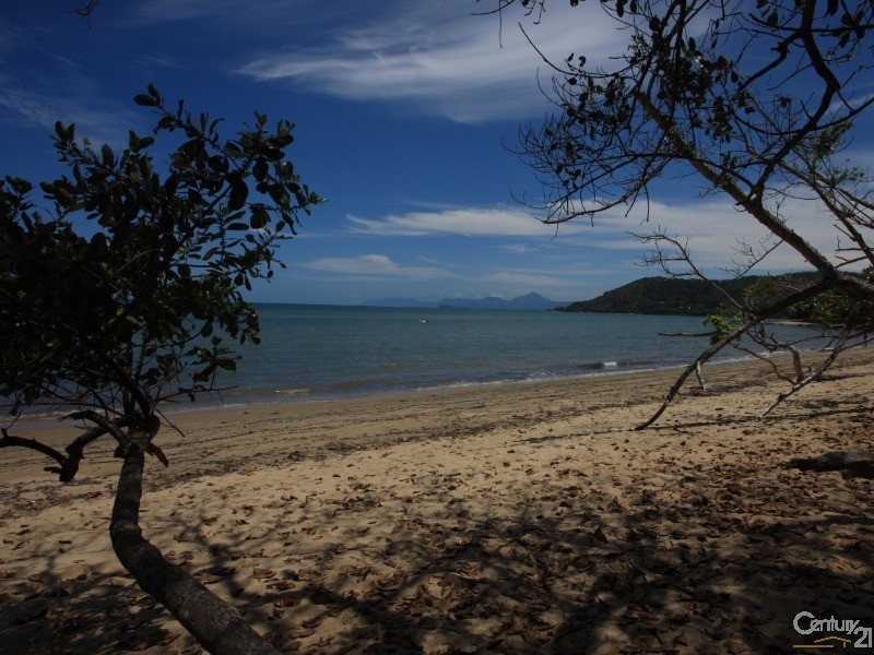 5 SYLVIA CLOSE, Wonga QLD 4873