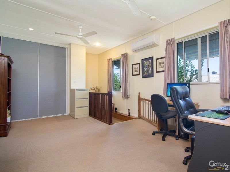 21 Andrews Street, Newell QLD 4873