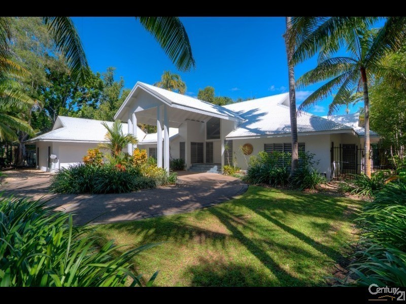 Port Douglas QLD 4877