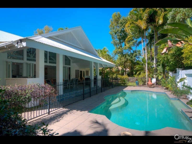 Port Douglas QLD 4877