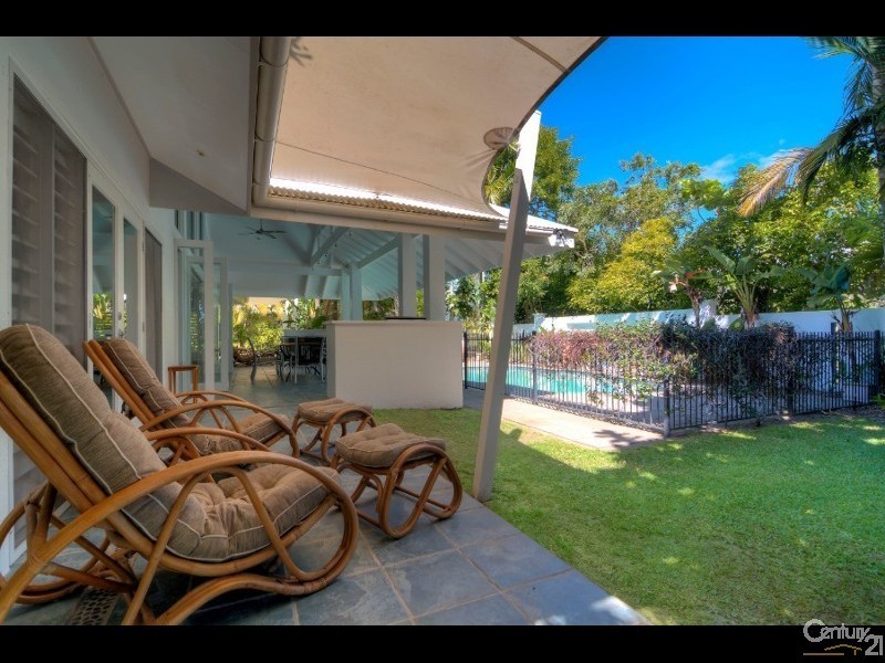 Port Douglas QLD 4877