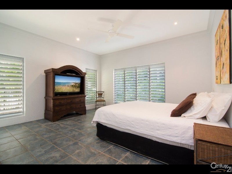 Port Douglas QLD 4877