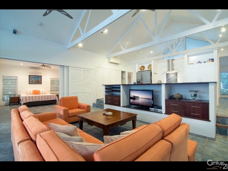 Port Douglas QLD 4877