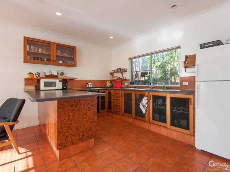 8 THOOLEER CLOSE, Cooya Beach QLD 4873