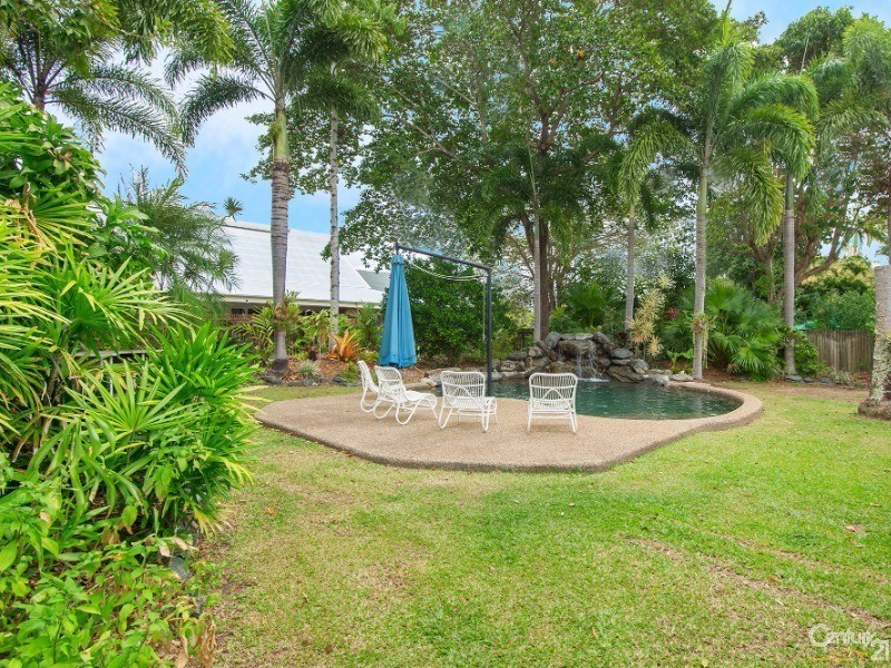 12 RIBBON AVENUE, Port Douglas QLD 4877