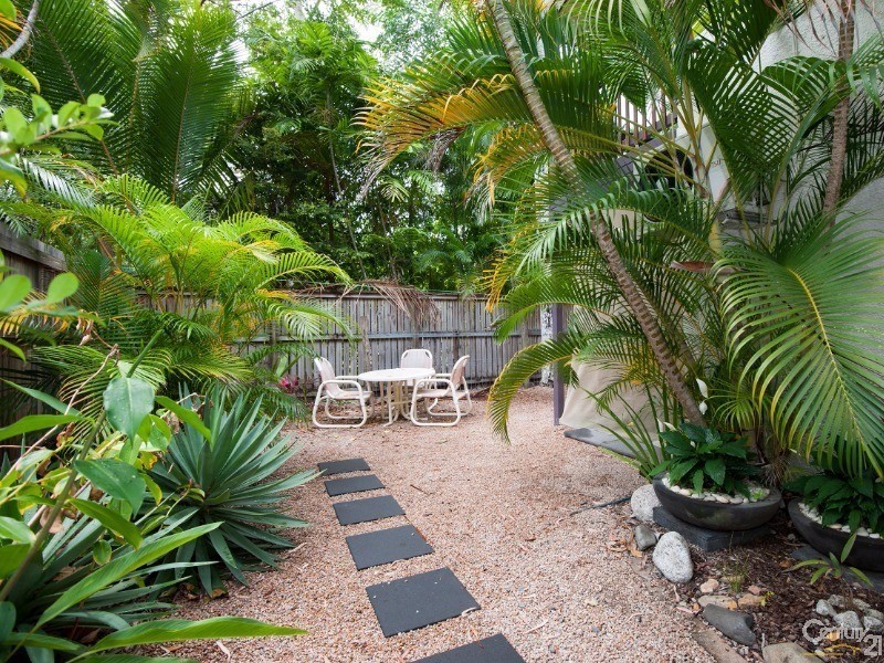 1/5 Tropic Court, Port Douglas QLD 4877