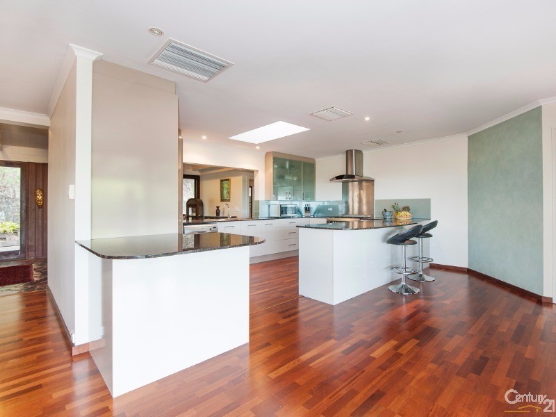 268 Mowbray River Road, Mowbray QLD 4877