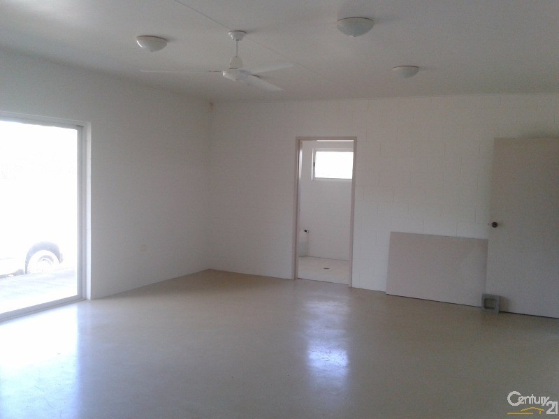 72 Rootsey Rd, Cooktown QLD 4895