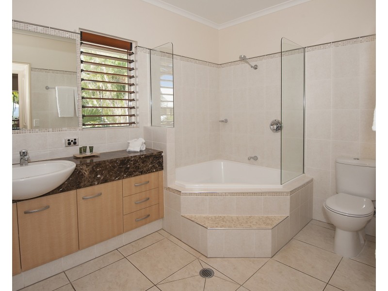 49/70 Nautilus Street, Port Douglas QLD 4877