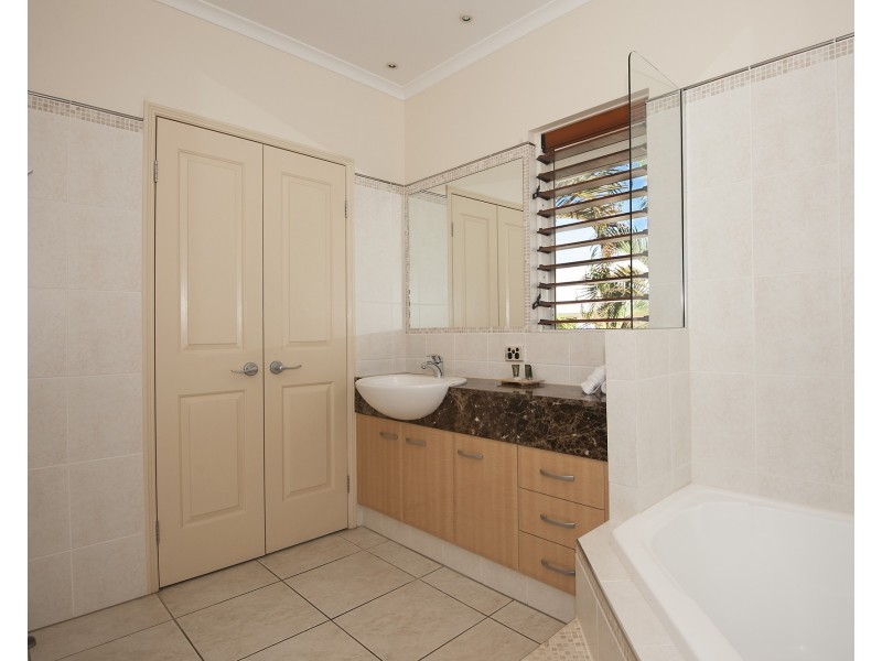 49/70 Nautilus Street, Port Douglas QLD 4877