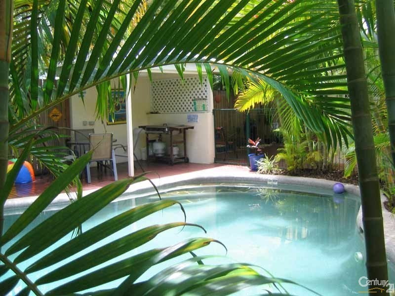 8/21  Davidson Street, Port Douglas QLD 4877