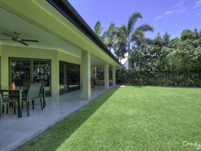 35 Birdwing Street, Port Douglas QLD 4877