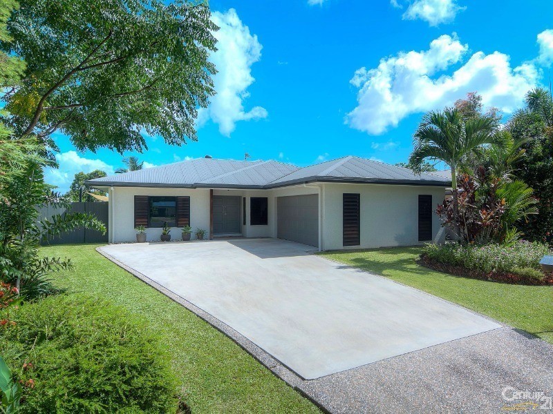15 White Oak Avenue, Mossman QLD 4873