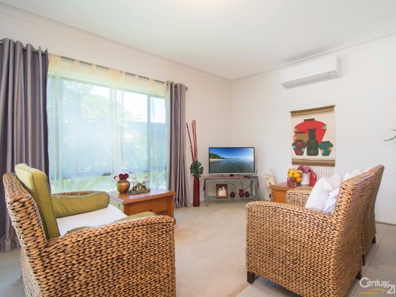 15 White Oak Avenue, Mossman QLD 4873