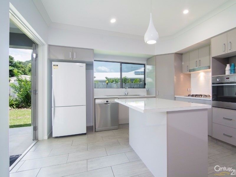 12 Dawal Close, Cooya Beach QLD 4873