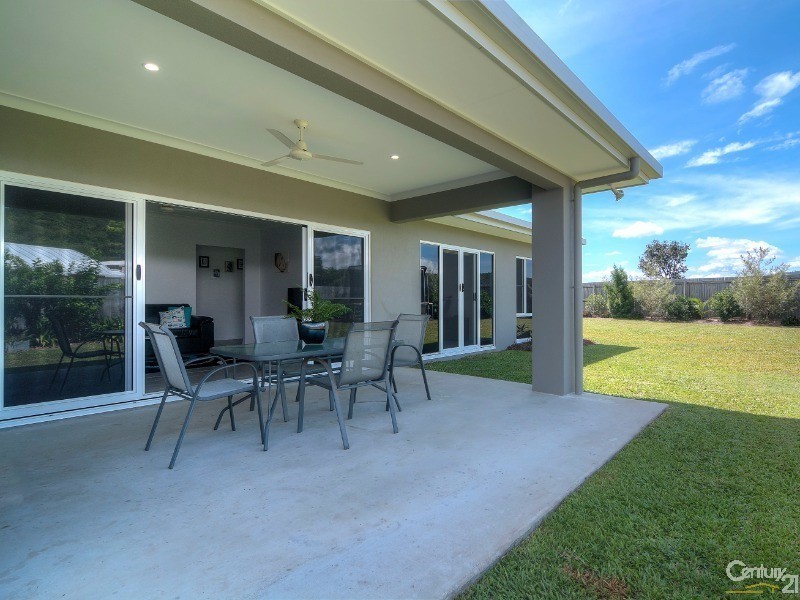 12 Dawal Close, Cooya Beach QLD 4873