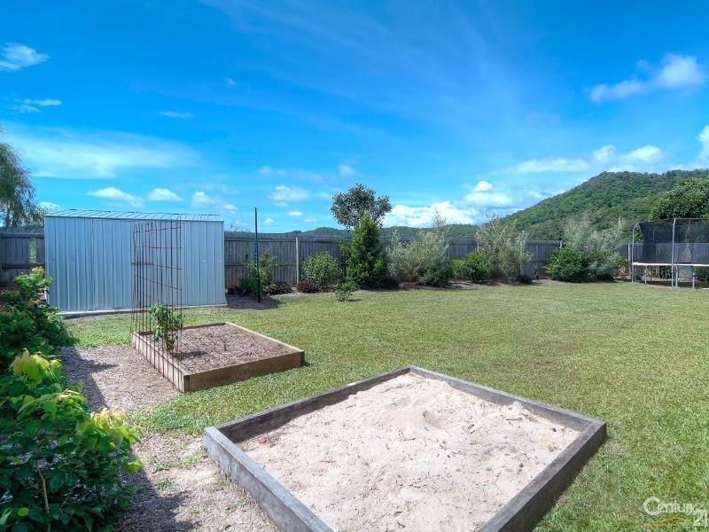 12 Dawal Close, Cooya Beach QLD 4873