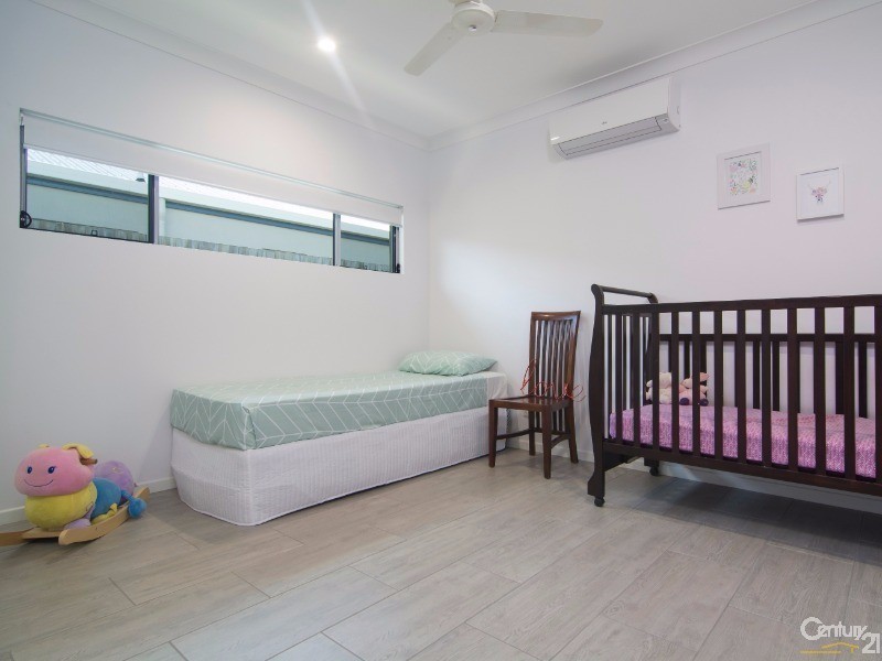 12 Dawal Close, Cooya Beach QLD 4873
