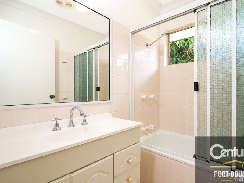 2 Thooleer Close, Cooya Beach QLD 4873