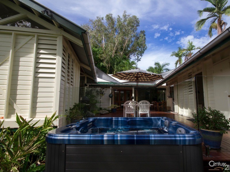 4 RUBY CLOSE, Port Douglas QLD 4877