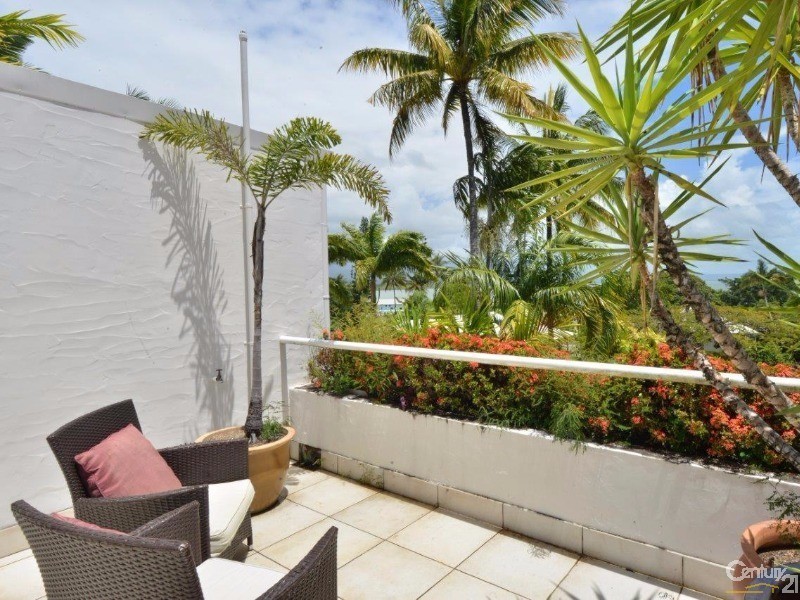 218/2 Macrossan Street, Port Douglas QLD 4877