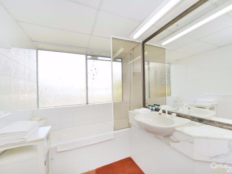 218/2 Macrossan Street, Port Douglas QLD 4877