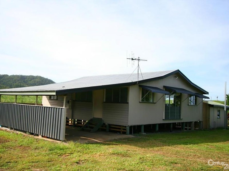 37 Cedars Street, Mossman QLD 4873