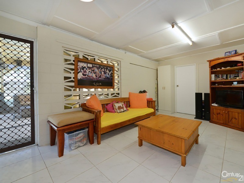 42 Marine Parade, Newell QLD 4873