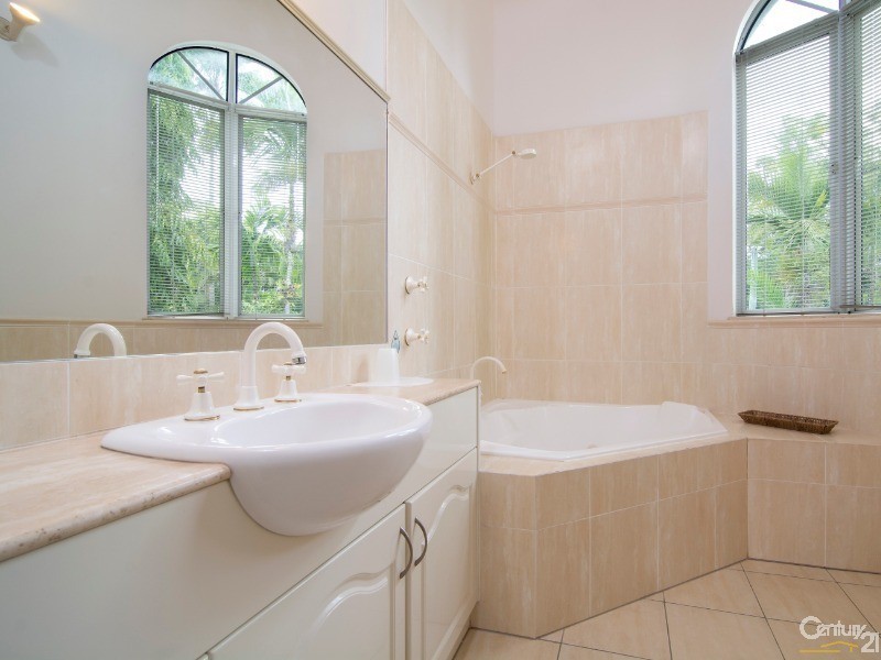 14 Sand Street, Port Douglas QLD 4877