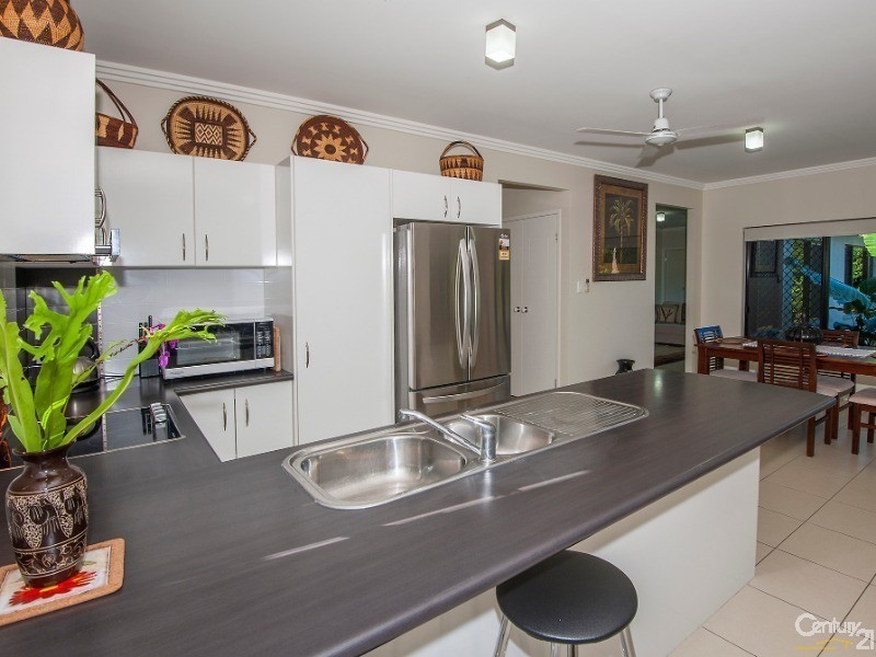 9 Bayil Drive, Cooya Beach QLD 4873