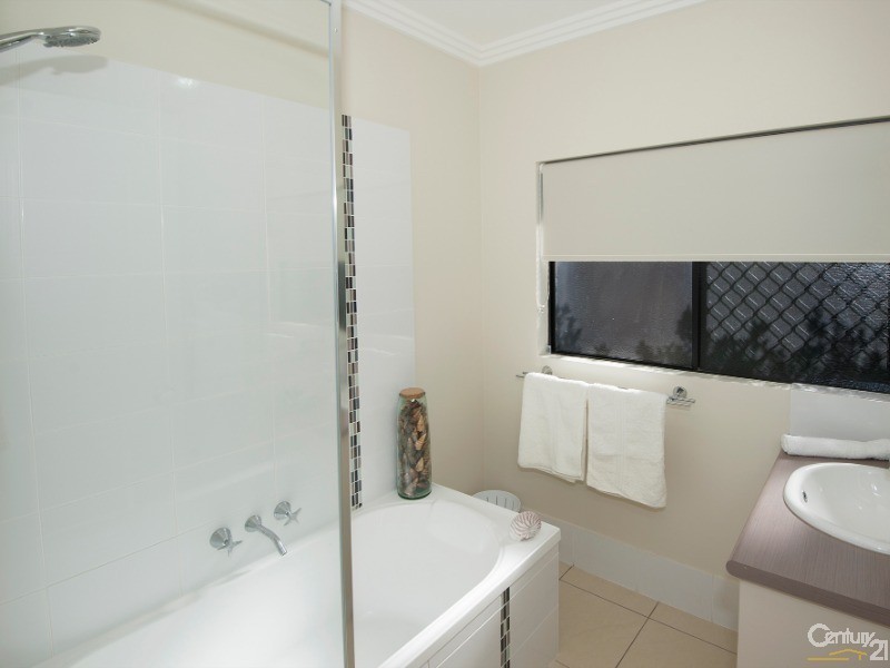 9 Bayil Drive, Cooya Beach QLD 4873